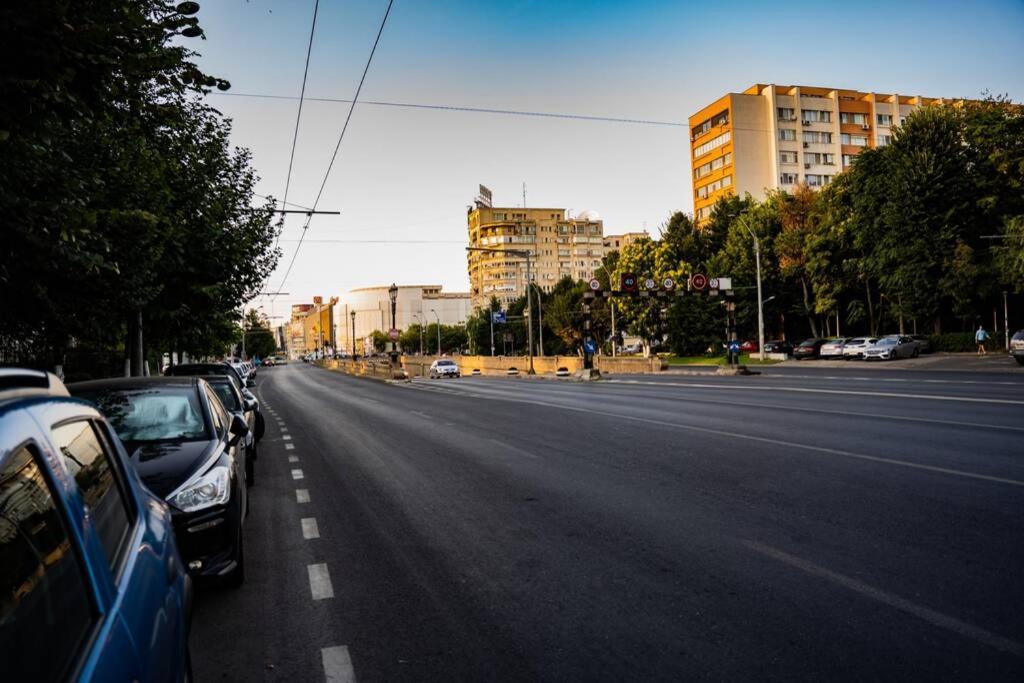 Modern 1 Bedroom Apartment In Bucharest Center! Exterior photo