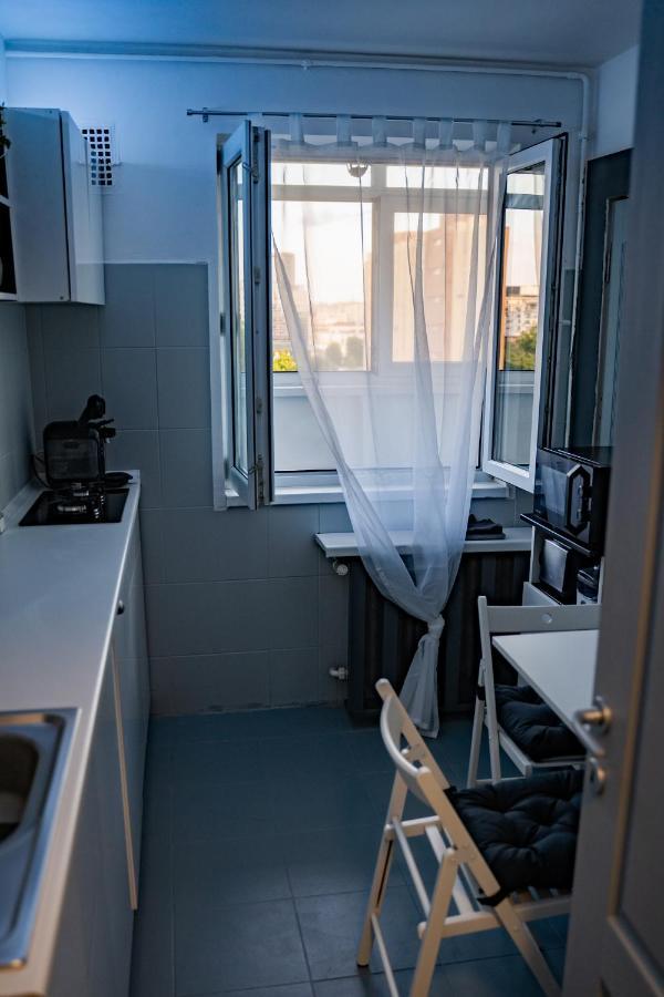 Modern 1 Bedroom Apartment In Bucharest Center! Exterior photo